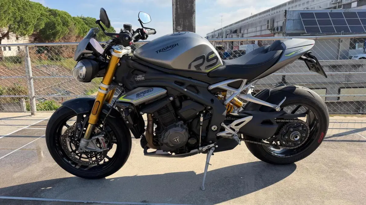 Triumph Speed Triple 1200 RS (2021 - 24)  (3)