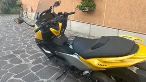 Yamaha T-Max 560 (2022 - 24)  (2)