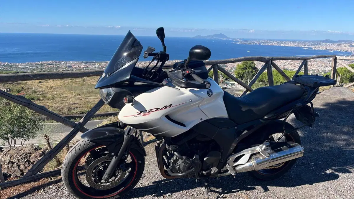Yamaha TDM 900 (2002 - 14)  (2)