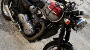 Triumph Bonneville T120 (2016 - 20)  (2)