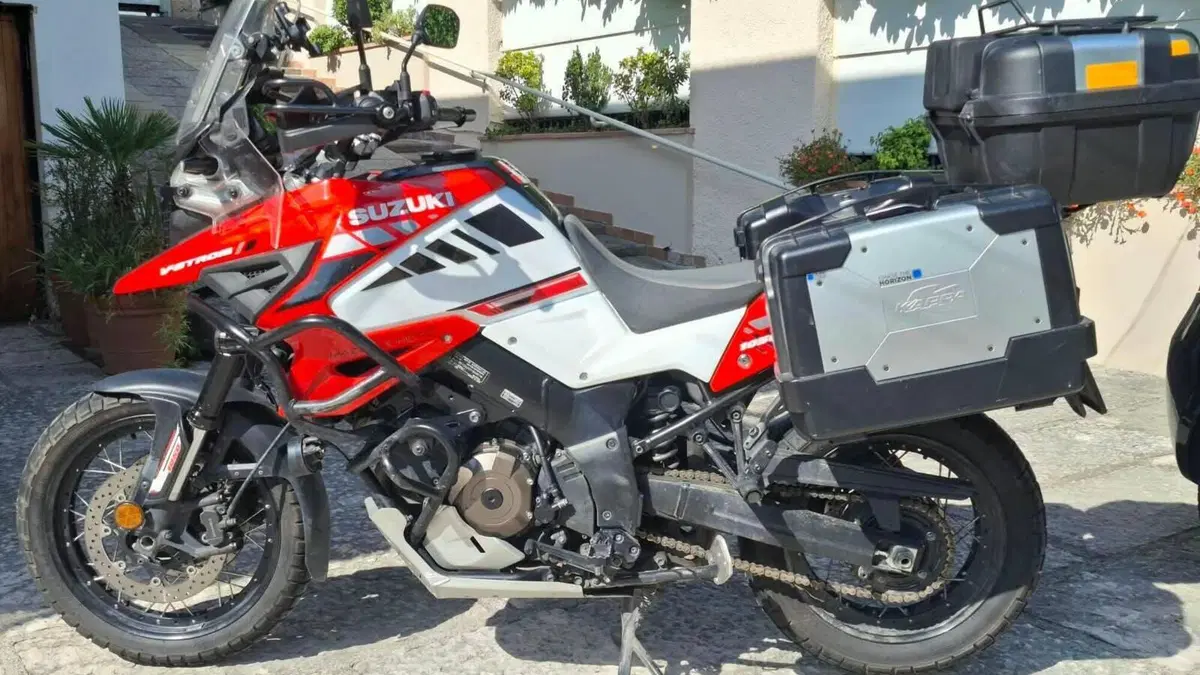 Suzuki V-Strom 1050XT (2020 - 23)  (5)