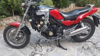 Yamaha FZX 750 epoca