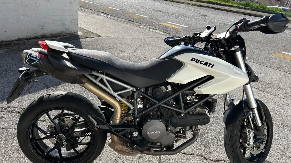 Ducati Hypermotard 796 (2012) 