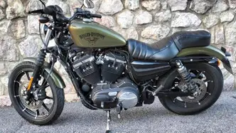 Harley-Davidson 883 Iron (2017 - 20) - XL 883N usata