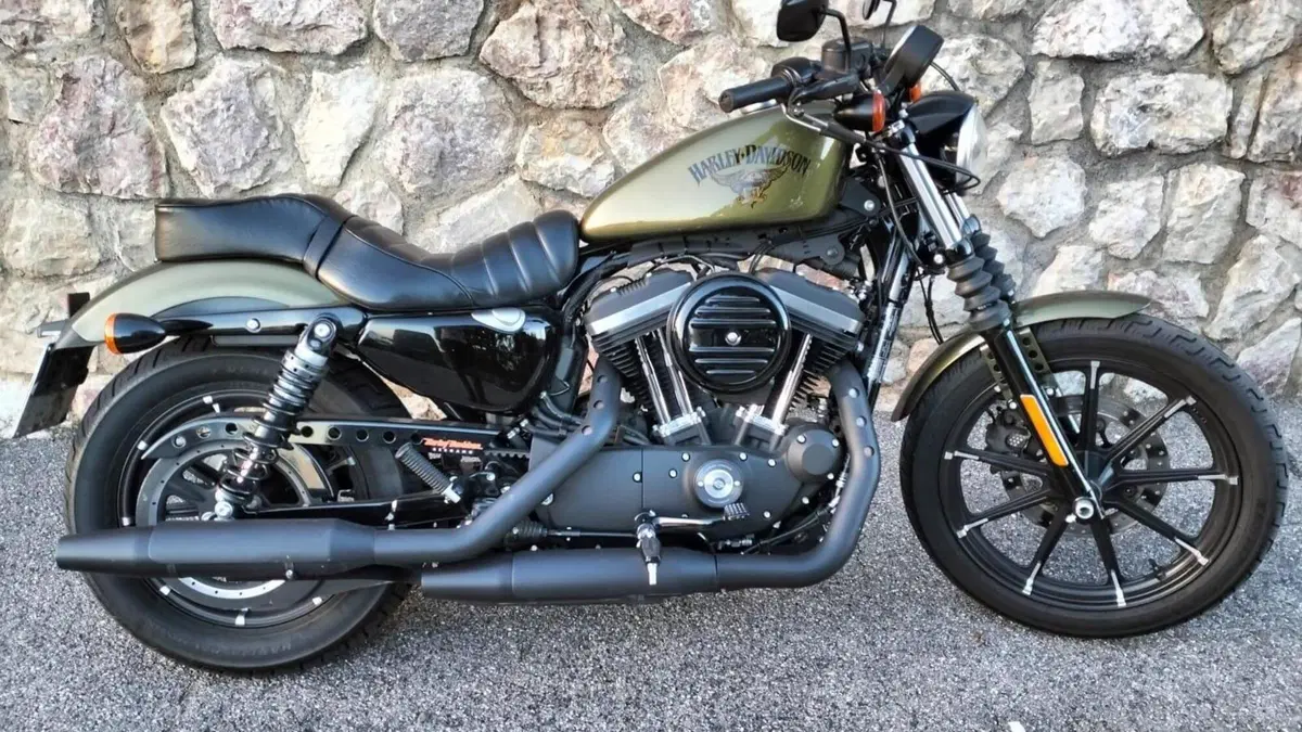 Harley-Davidson 883 Iron (2017 - 20) - XL 883N  (3)