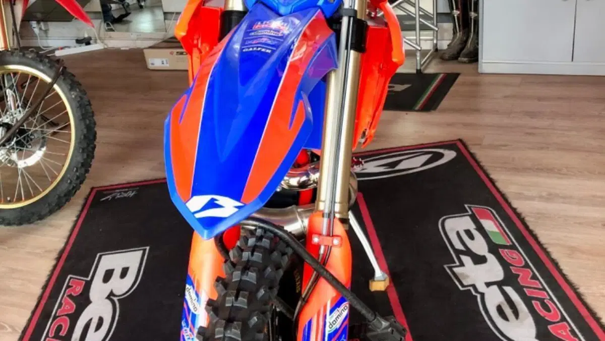 Betamotor RR 300 2T Enduro Race (2025)  (2)