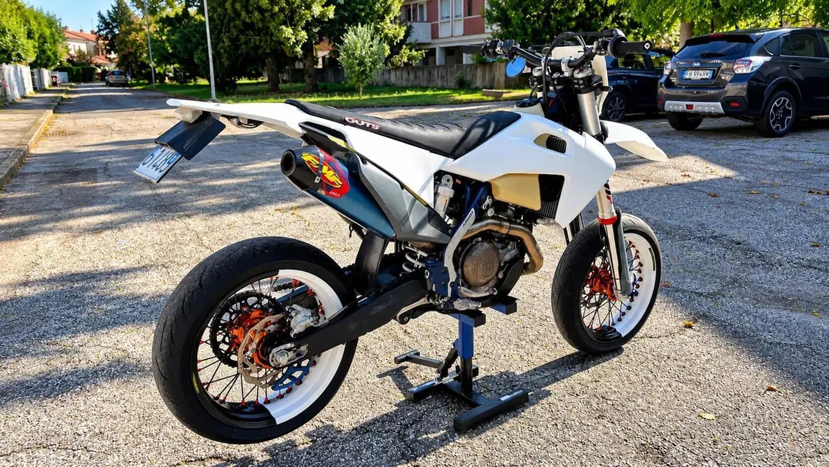 Husqvarna FE 450 (2020)  (2)