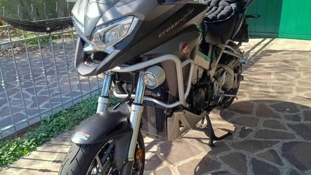 Honda Crossrunner Travel Edition ABS (2015 - 18)  (2)