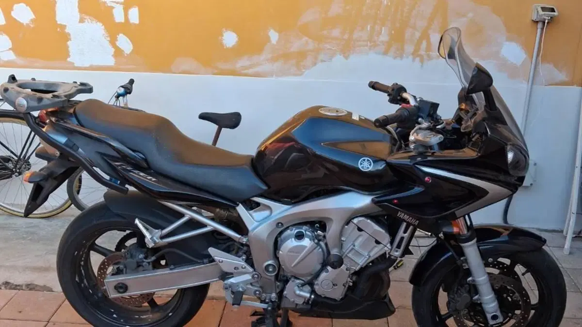 Yamaha FZ6 Fazer (2004 - 07) 