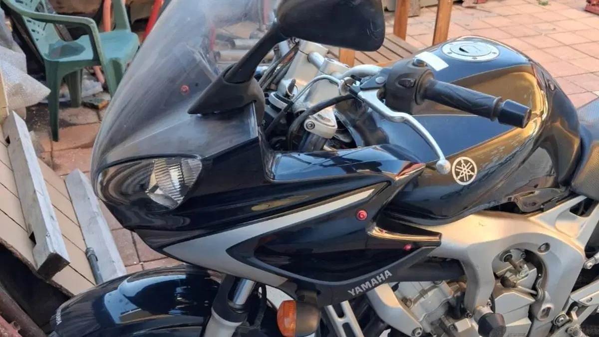 Yamaha FZ6 Fazer (2004 - 07)  (2)