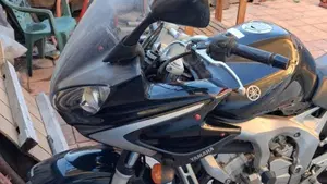 Yamaha FZ6 Fazer (2004 - 07)  (2)