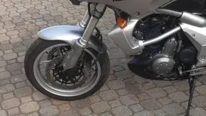 Kawasaki Versys 650 (2006 - 09)  (8)