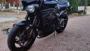 Triumph Speed Triple 1050 RS (2018 - 20)  (5)