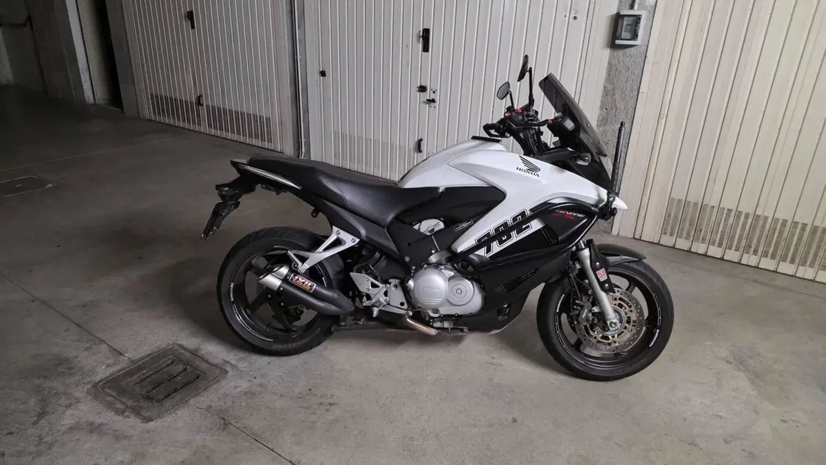 Honda Crossrunner ABS (2010 - 14) 