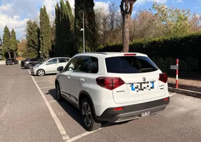 Suzuki Vitara 1.4 Hybrid Easy Top (2)