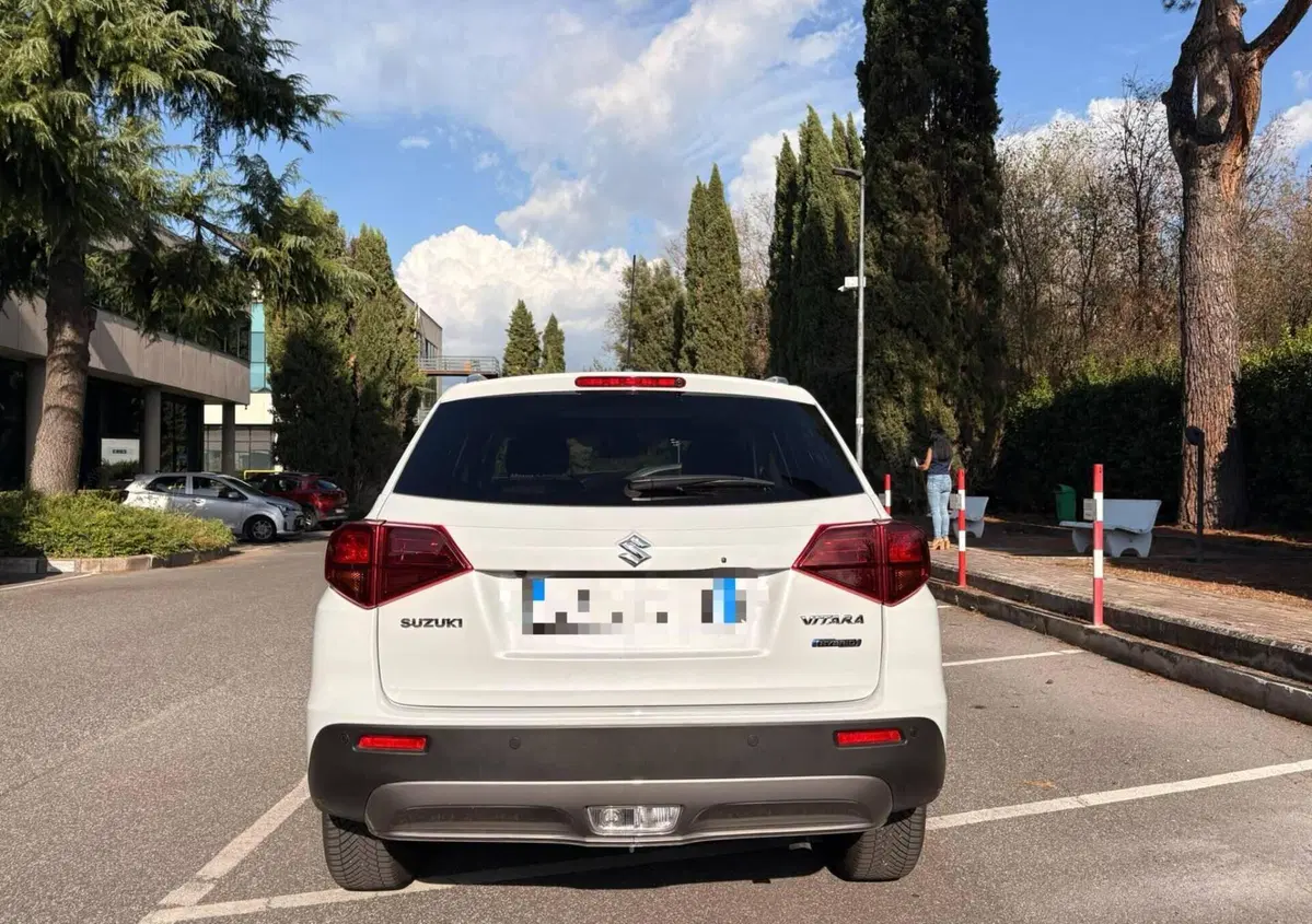 Suzuki Vitara 1.4 Hybrid Easy Top (3)