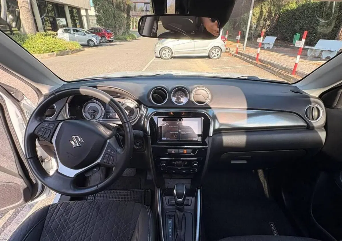 Suzuki Vitara 1.4 Hybrid Easy Top (8)