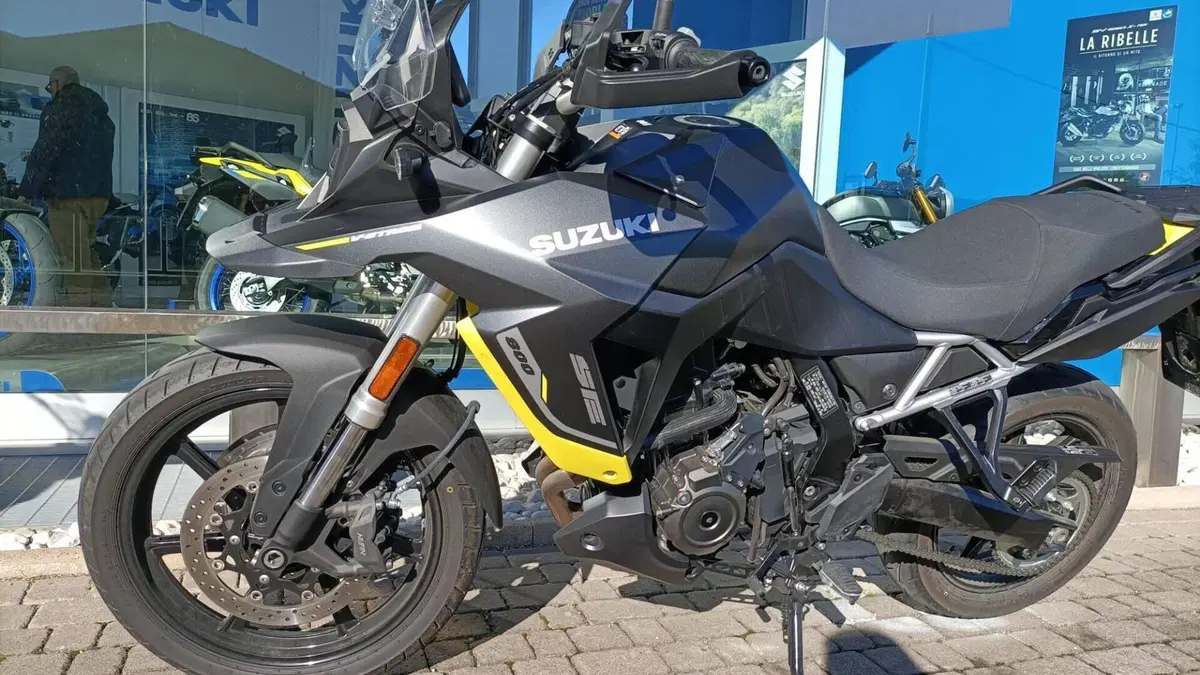 Suzuki V-Strom 800SE (2025 - 26)  (4)