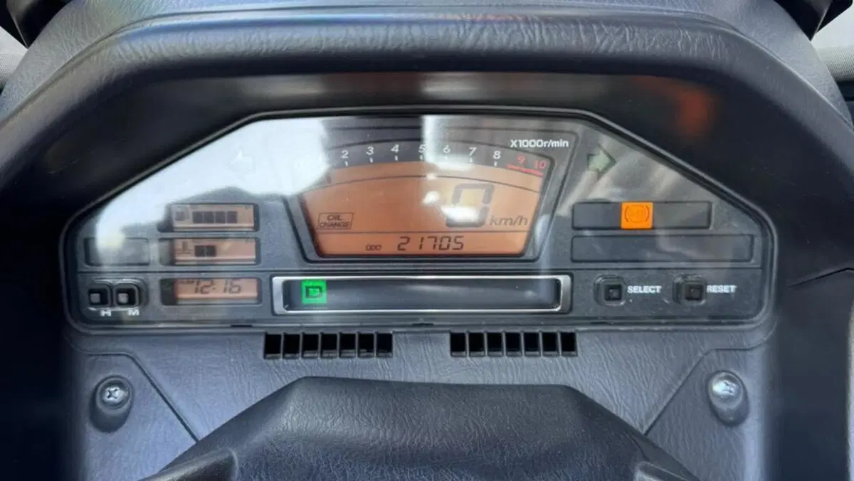 Suzuki Burgman AN 650 Executive ABS (2006 - 12)  (7)