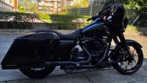 Harley-Davidson 114 Street Glide Special (2019 - 20) - FLHXS  (3)