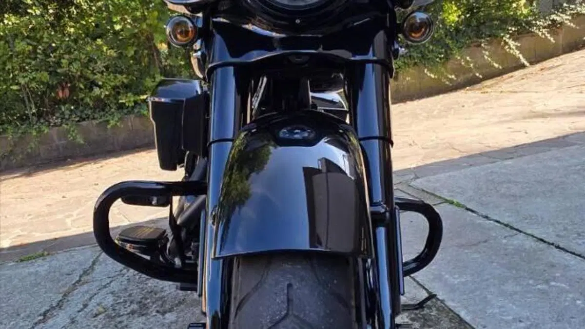Harley-Davidson 114 Street Glide Special (2019 - 20) - FLHXS  (5)