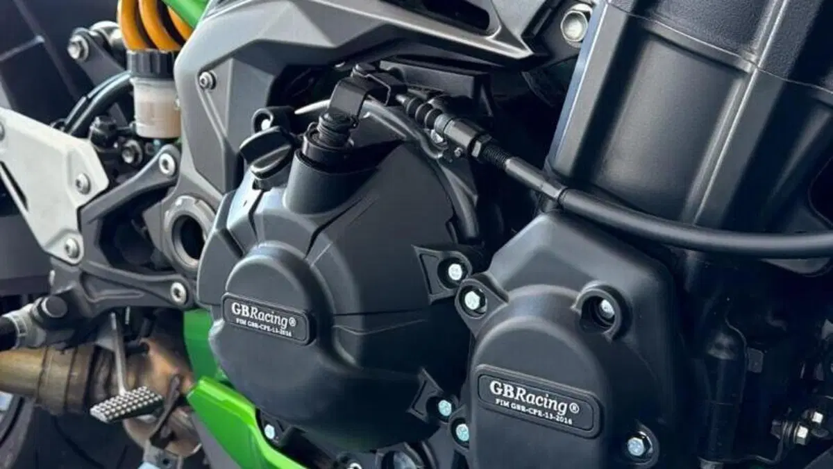 Kawasaki Z 900 SE (2022 - 24)  (12)