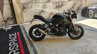 Triumph Speed Triple 1050 (2011 - 13)