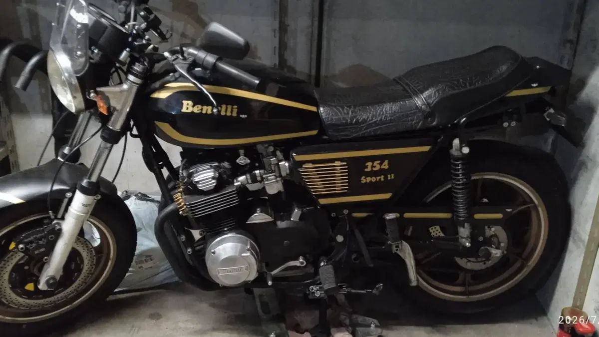 Benelli  