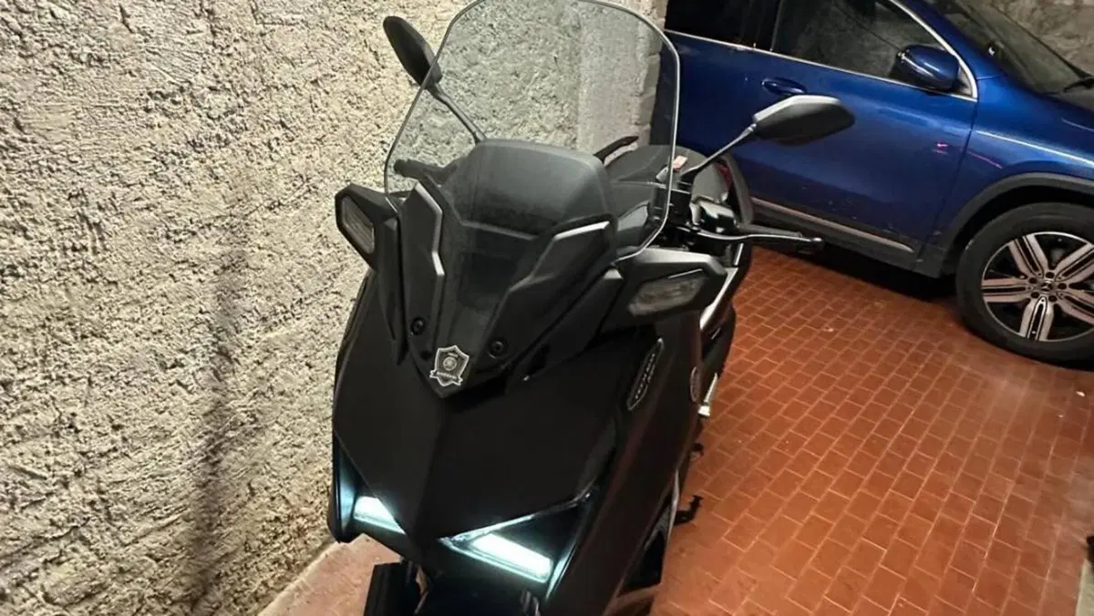 Yamaha X-Max 300 Tech Max (2021 - 24)  (5)