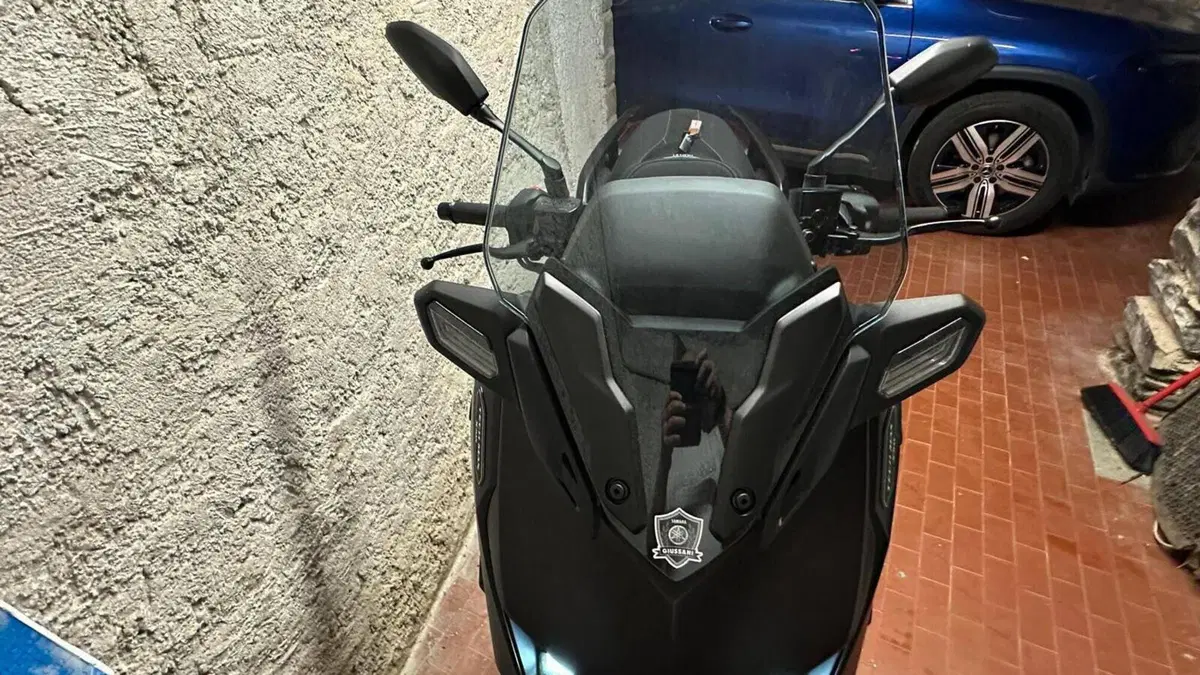 Yamaha X-Max 300 Tech Max (2021 - 24)  (6)