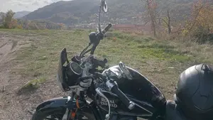 Royal Enfield Super Meteor 650 (2023 - 26)  (13)