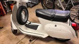 Piaggio   (2)