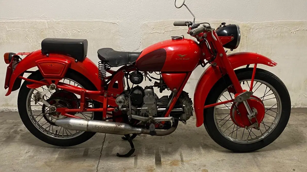Moto Guzzi   (4)
