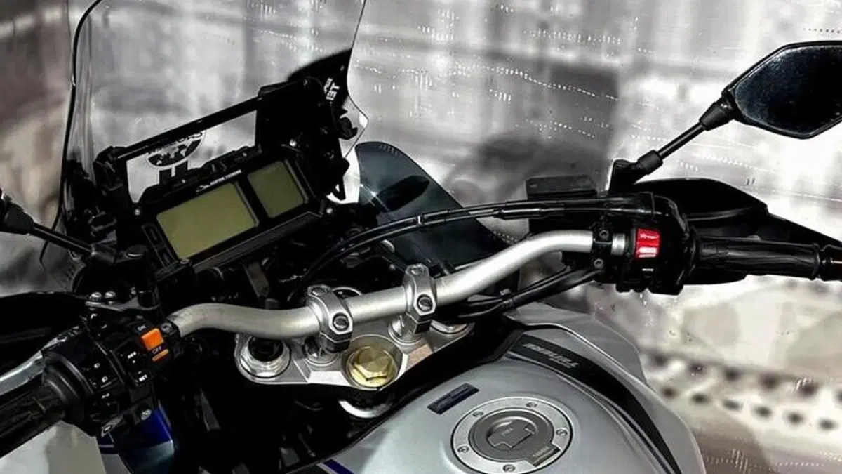Yamaha XT1200ZE Super Ténéré (2015 - 16)  (6)