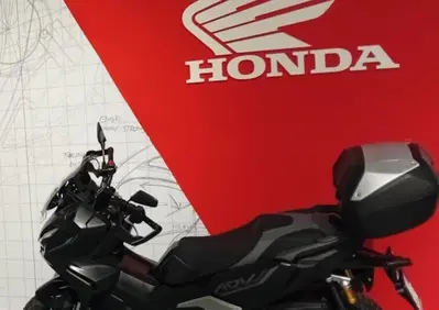 Honda ADV 350 Special Edition (2025 - 26) - Annuncio 10136177