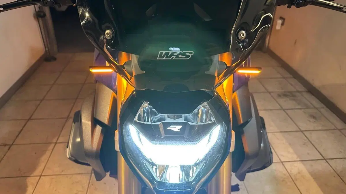 Bmw R 1250 R (2021 - 25)  (4)
