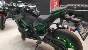 Kawasaki Z 900 (2021 - 24)  (3)