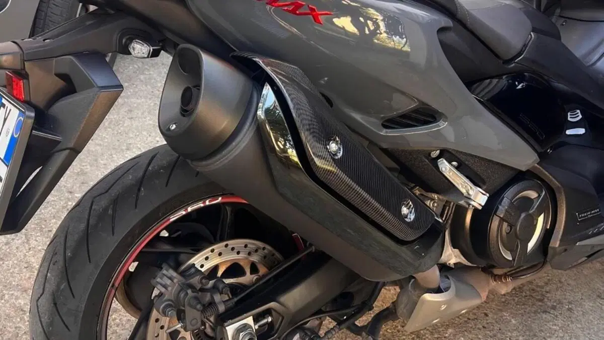 Yamaha T-Max 560 Tech Max (2021) 