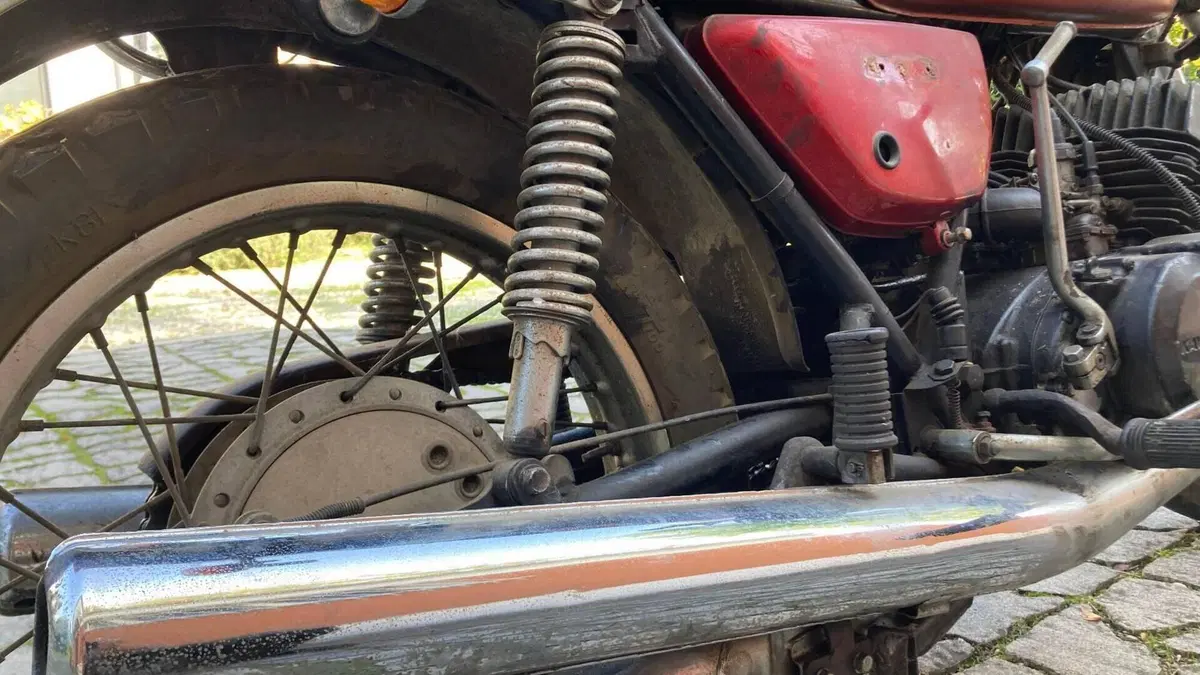 Kawasaki   (11)