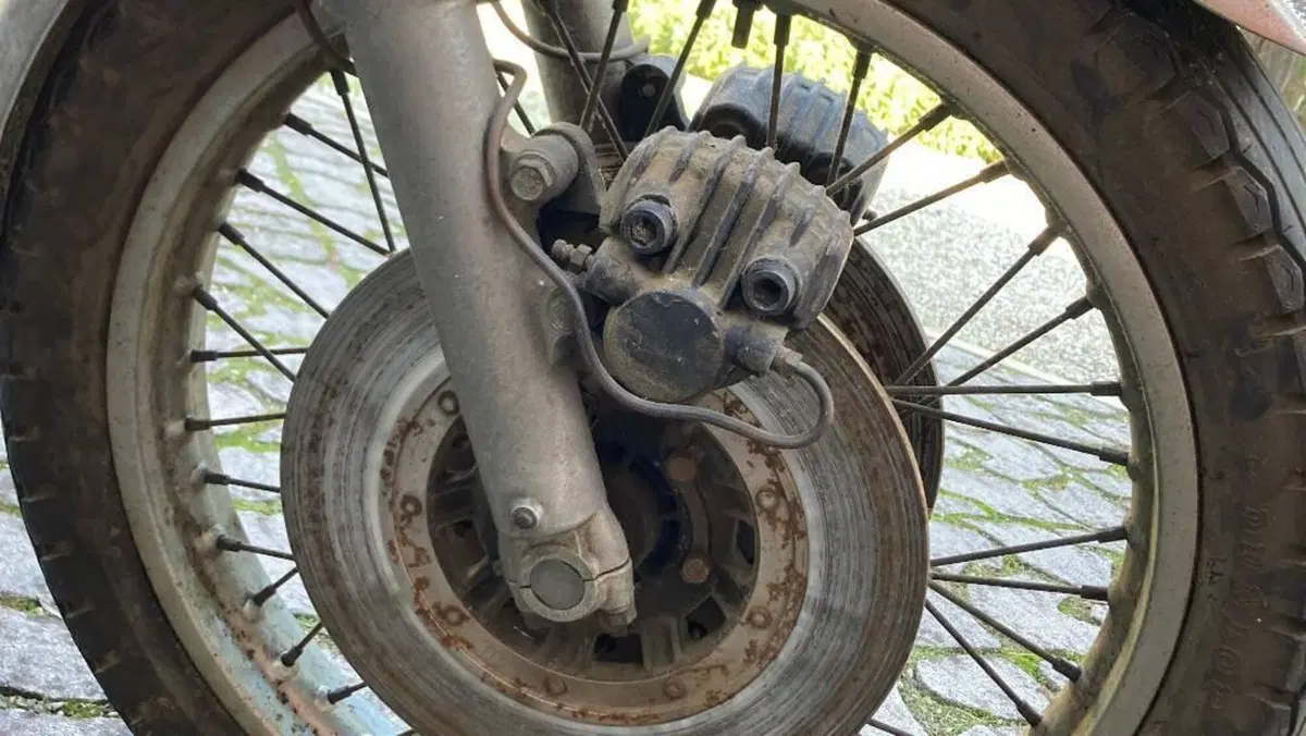 Kawasaki   (12)