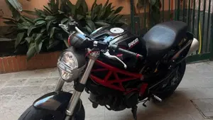 Ducati Monster 796 (2010 - 13)  (3)