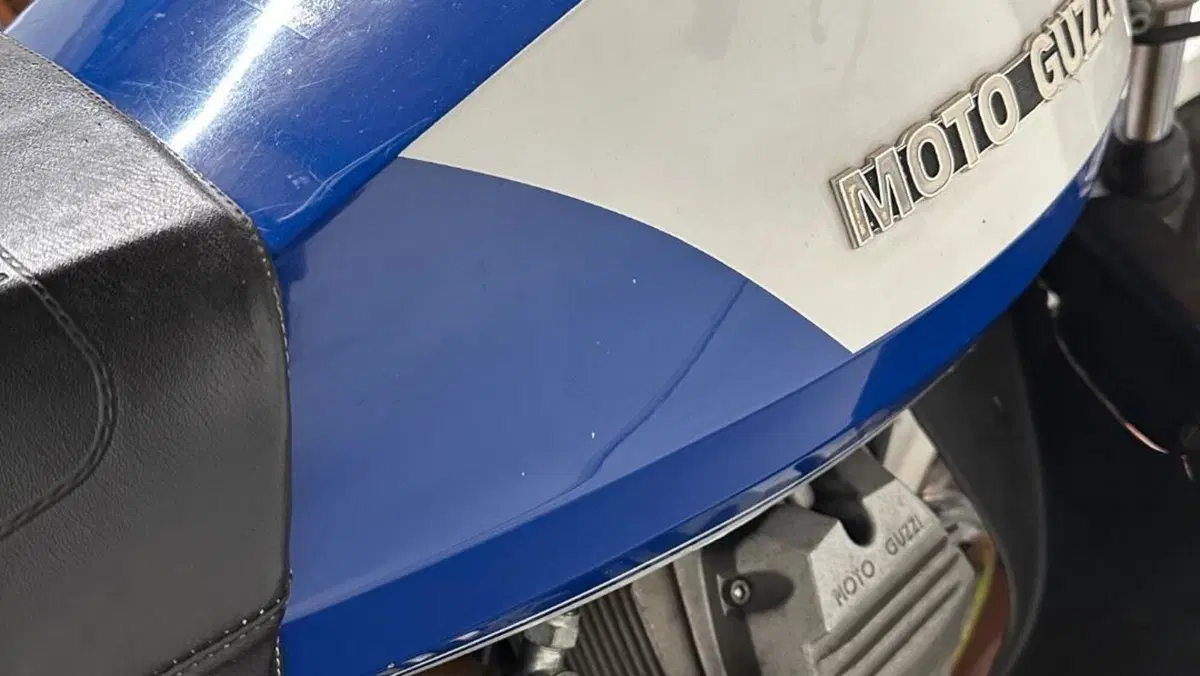 Moto Guzzi   (2)