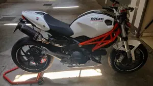 Ducati Monster 796 (2010 - 13)  (4)