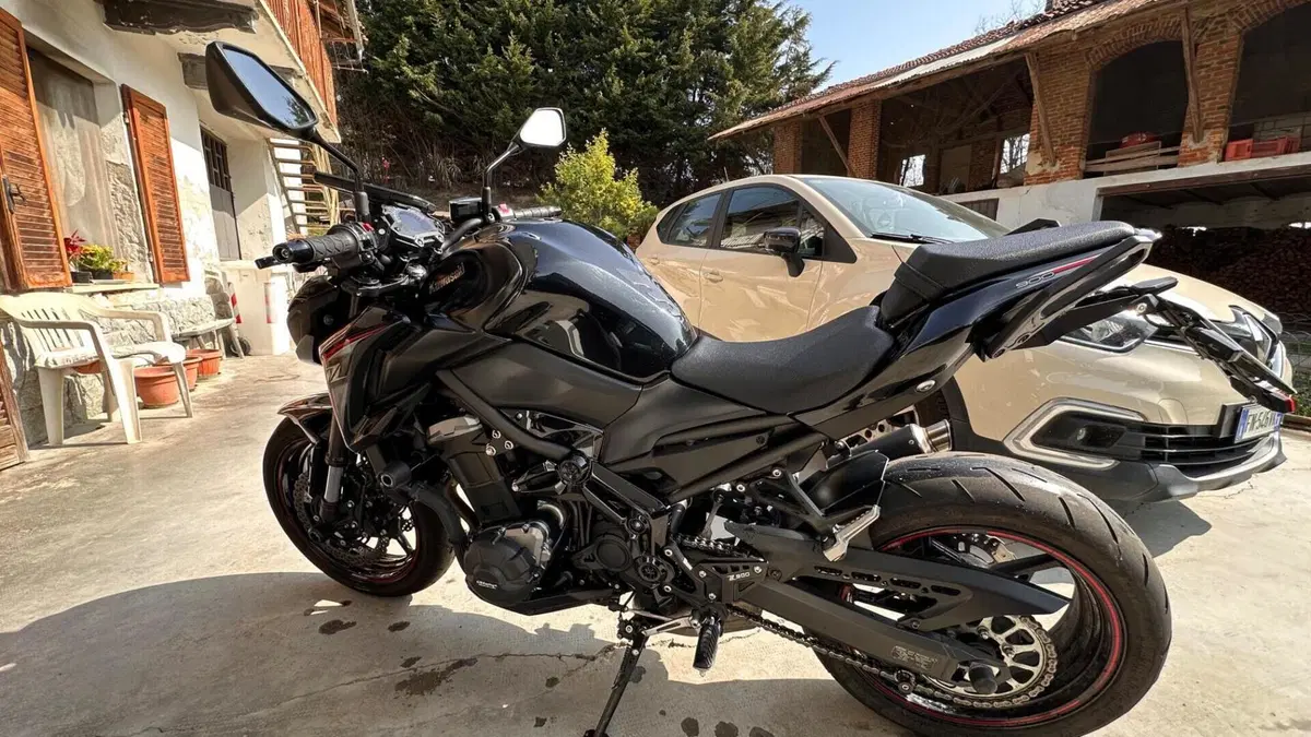 Kawasaki Z 900 (2017 - 18)  (3)