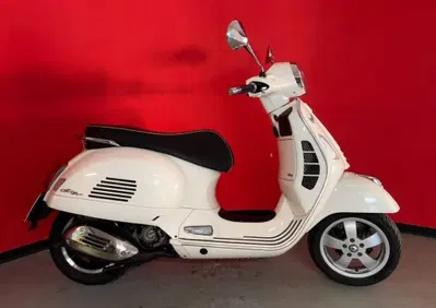 Vespa GTS 300 Super Hpe (2018 - 19) - Annuncio 10145621