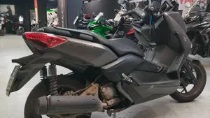 Yamaha X-Max 250 ABS (2014 - 16)  (7)