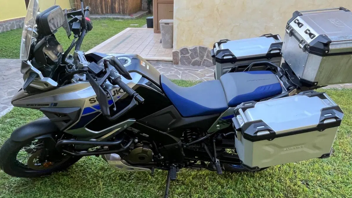 Suzuki V-Strom 1050XT (2020 - 23)  (3)
