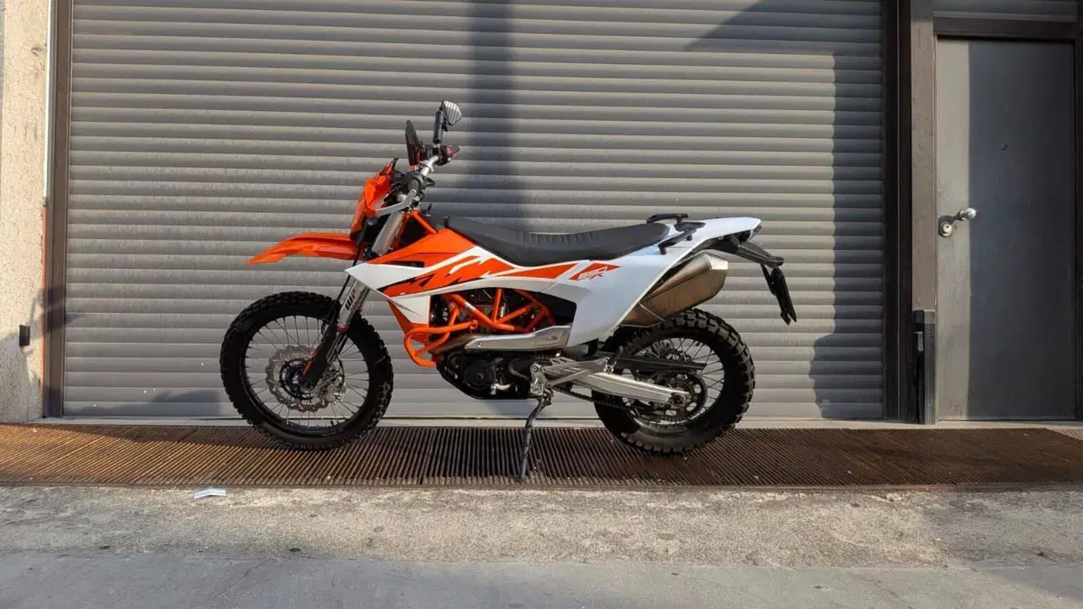 KTM 690 Enduro R (2026 - 27)  (5)