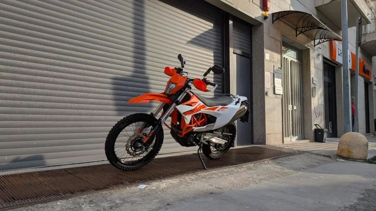 KTM 690 Enduro R (2026 - 27)  (4)
