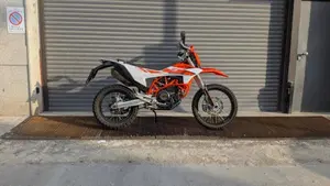 KTM 690 Enduro R (2026 - 27)  (2)